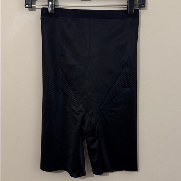 NWT- SPANX Thinstincts 2.0 High-Waist Midthigh Very Black SM - Regular - Picture 6 of 12